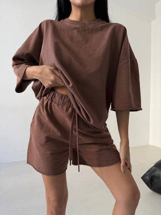 Oversize T-shirt and shorts set