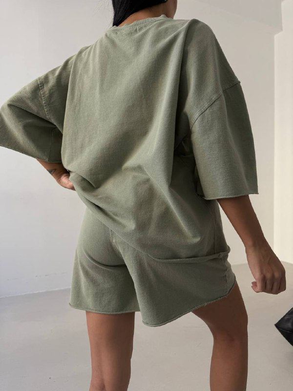 Oversize T-shirt and shorts set
