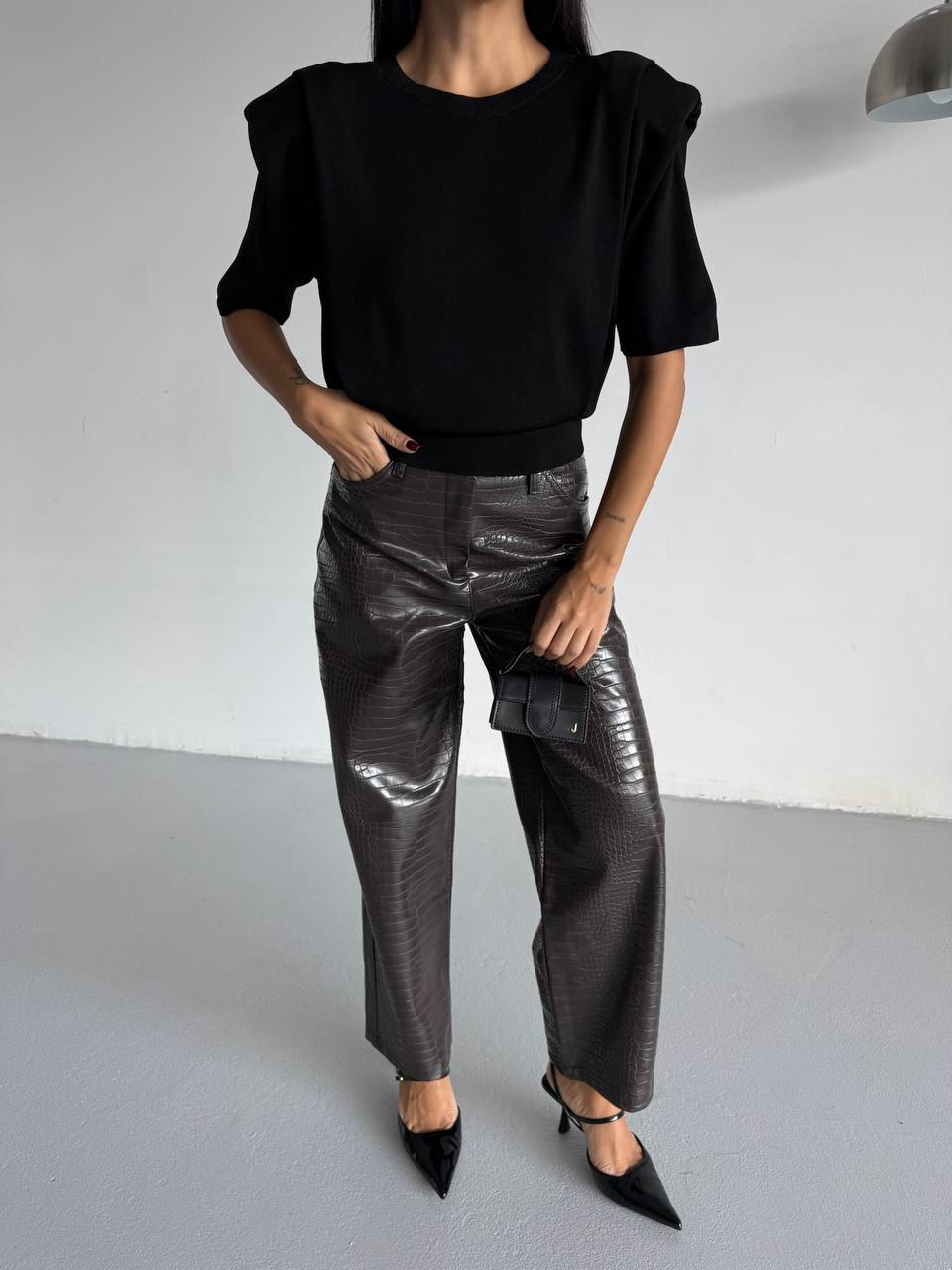 BLUZE ME DETAJ MBUSHJE TE SUPET