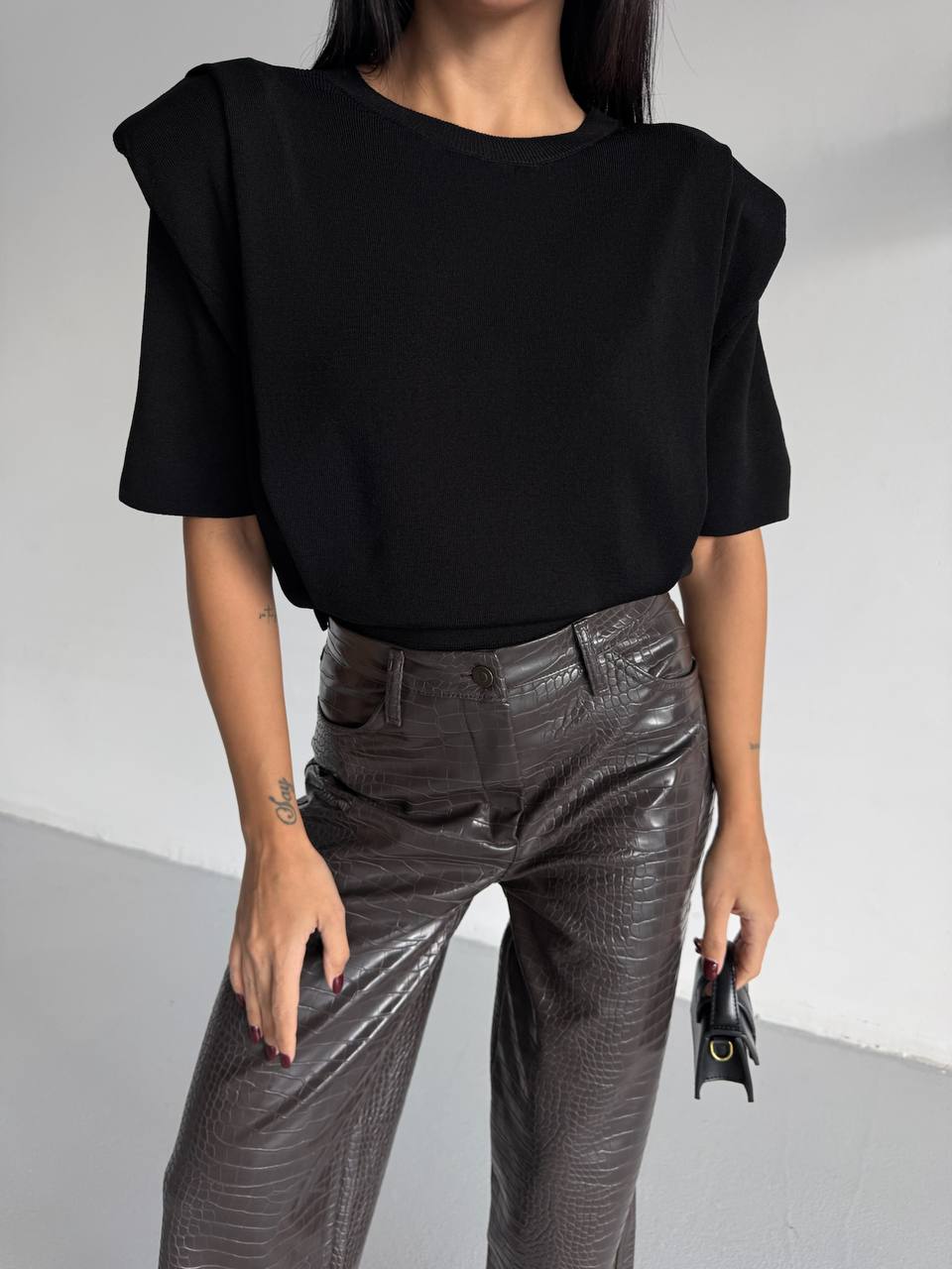 BLUZE ME DETAJ MBUSHJE TE SUPET